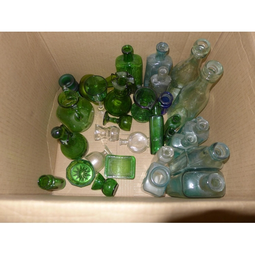 1036 - A collection of vintage glass bottles **PLEASE NOTE THIS LOT IS NOT ELIGIBLE FOR POSTING AND PACKING... 