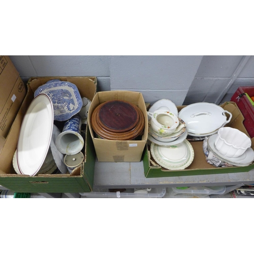 1052 - A quantity of assorted china including blue and white pattern, tureens etc. **PLEASE NOTE THIS LOT I... 