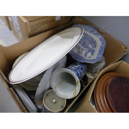 1052 - A quantity of assorted china including blue and white pattern, tureens etc. **PLEASE NOTE THIS LOT I... 