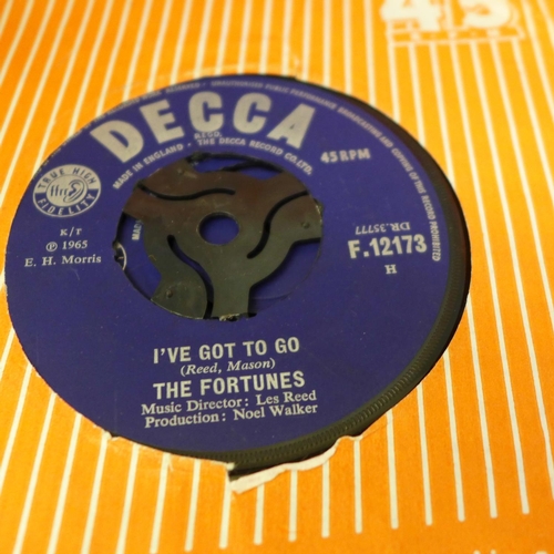 636 - Forty 1960s Decca label 7