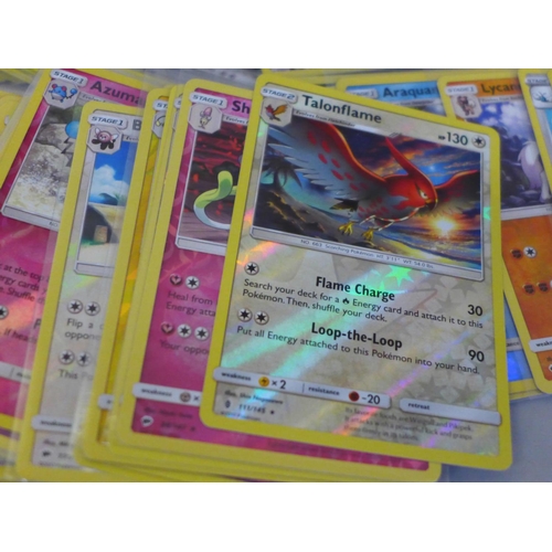 639 - Reverse holo Pokemon cards with rare Black Star card, in Pokemon box, (220)