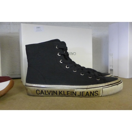 2081 - Two pairs of Calvin Klein hi-top trainers