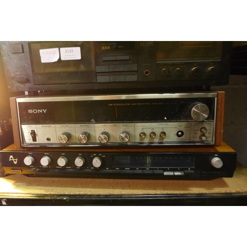 2133 - A vintage stereo bundle: a Yamaha K-340 stereo cassette deck , an Armstrong tuner, a Sharp RT-1155  ... 