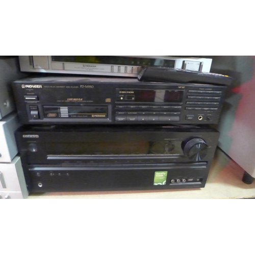 2138 - A stereo bundle: a Dual 505 turntable, a Pioneer TX-301L synthesized tuner, a Pioneer multiplay CD p... 