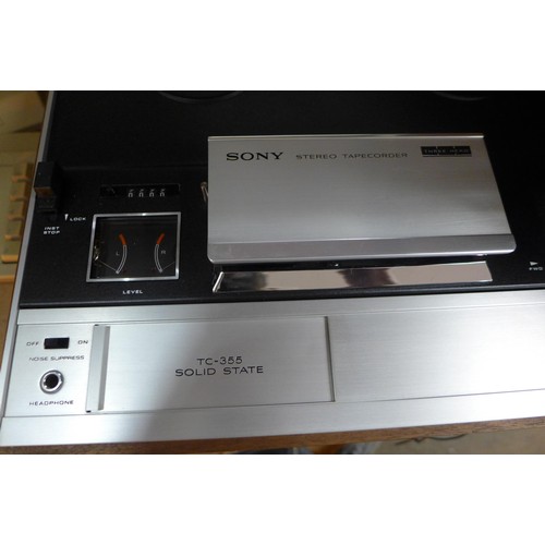 2122 - A Sony TC-355 Solid State reel to reel stereo tape recorder