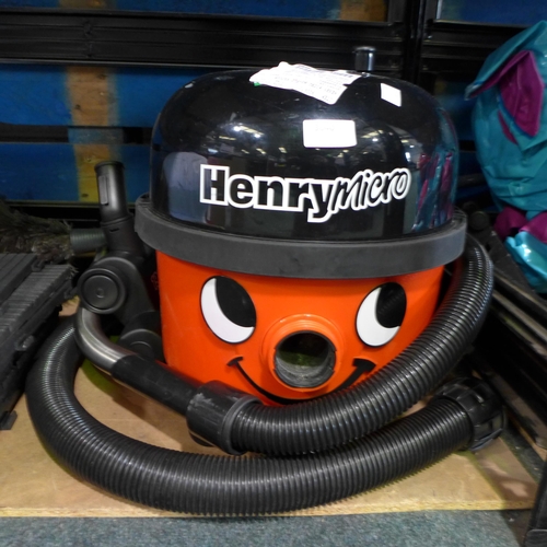 3040 - Henry Micro Hi-Flo Vacuum Cleaner - model no 900671/Hvr200M, Original RRP £139.99 + vat and Hv Ozzie... 