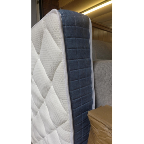 1550 - A double size mattress