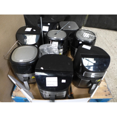 3299 - Quantity of Damaged Gourmia Air Fryers (302-280)  * This lot is subject to vat