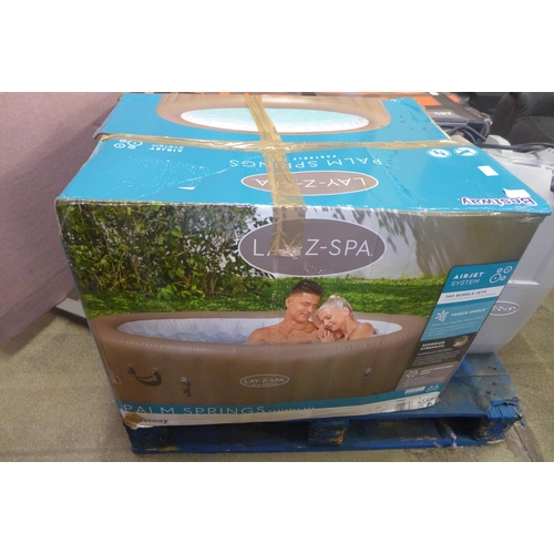 1532 - A Lay-Z-Spa inflatable hot tub with cover, original RRP £208.33 + vat - not checked or tested(4180-2... 