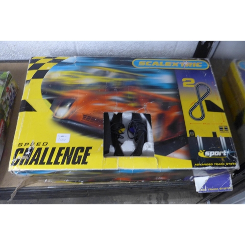 2061A - A Scalextric Speed Challenge electric slotcar set