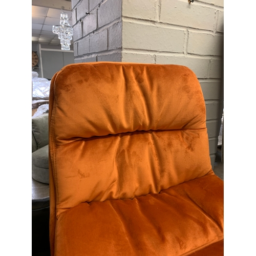 1401 - A pair of Endeson burnt orange velvet bar stools