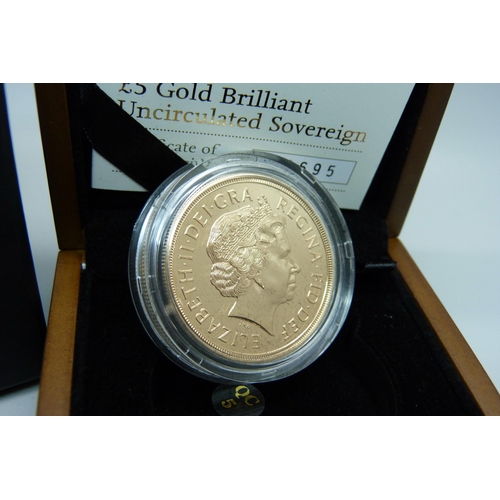 1000 - The Royal Mint 2009 UK £5 Gold Brilliant Uncirculated Sovereign, No. 0695