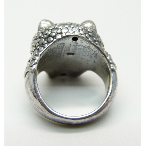 1016 - A silver panther ring, M/N