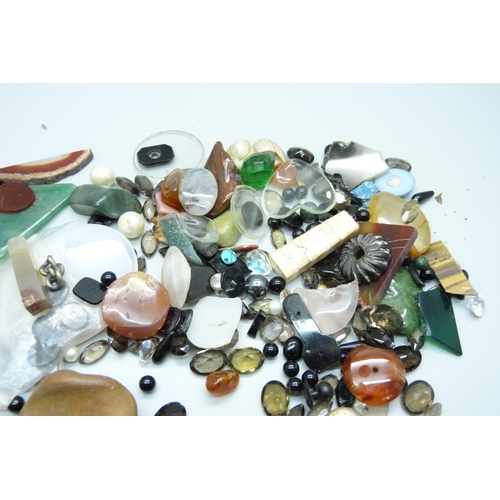 1046 - Assorted gemstones, etc.