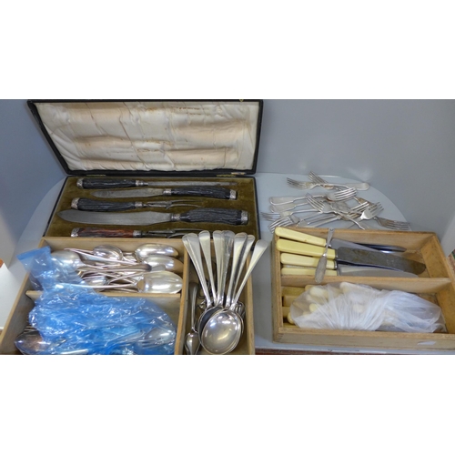 1077 - Assorted silver plated cutlery with a sterling silver knife **PLEASE NOTE THIS LOT IS NOT ELIGIBLE F... 