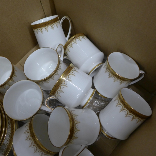 1087 - Paragon Athena tea and coffee ware **PLEASE NOTE THIS LOT IS NOT ELIGIBLE FOR POSTING AND PACKING**