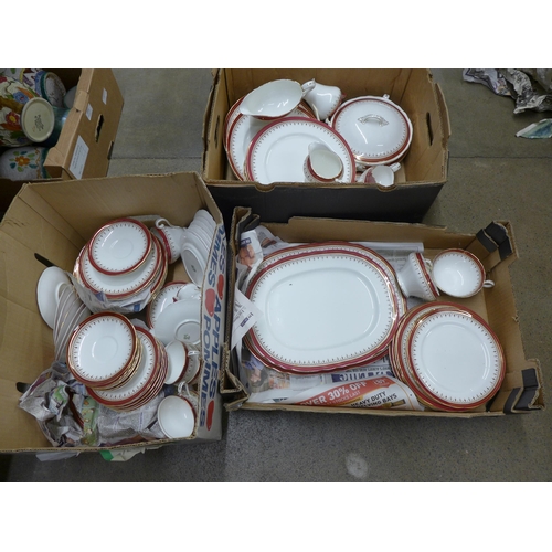 1091 - A large collection of Aynsley dinnerwares in three boxes **PLEASE NOTE THIS LOT IS NOT ELIGIBLE FOR ... 