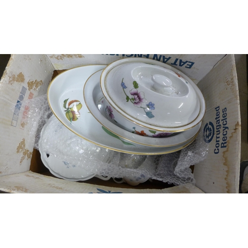 1095 - A collection of assorted china, Royal Worcester Evesham, Royal Doulton, an Anne Page bowl, etc. **PL... 