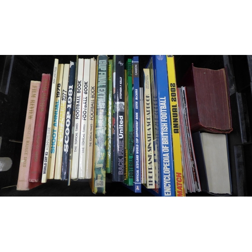 1099 - A box of books on Nottingham and West Bridgford, a box of annuals, football related, Nottingham Fore... 