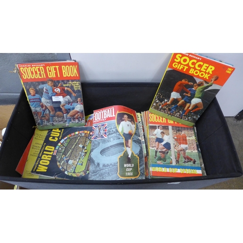 1101 - 1950s onwards football annuals, magazines including Charles Buchan's Soccer Gift Books, Goal, etc. *... 