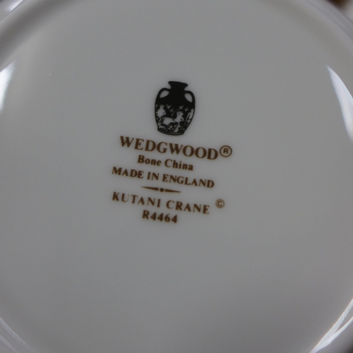 630 - A large suite of Wedgwood Kutani Crane tea and dinnerwares, tablewares, including eight setting tea ... 