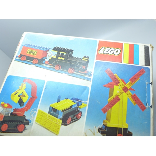643 - A 1976 Lego 107 set