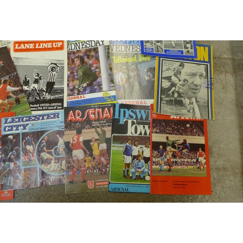 715 - Football memorabilia; Arsenal home and away programmes (33) including away v Newcastle 1949, home v ... 