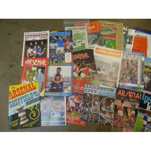 715 - Football memorabilia; Arsenal home and away programmes (33) including away v Newcastle 1949, home v ... 