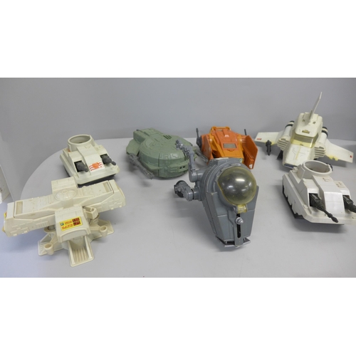 751 - Nine Kenner Star Wars vehicles/toys