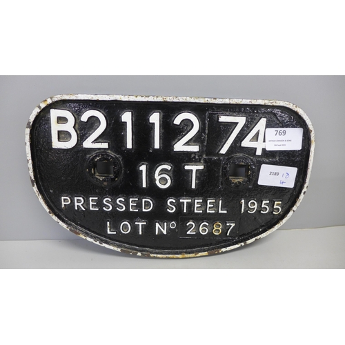 769 - A railway engine plaque, 3211274, 16 Tons, 1955