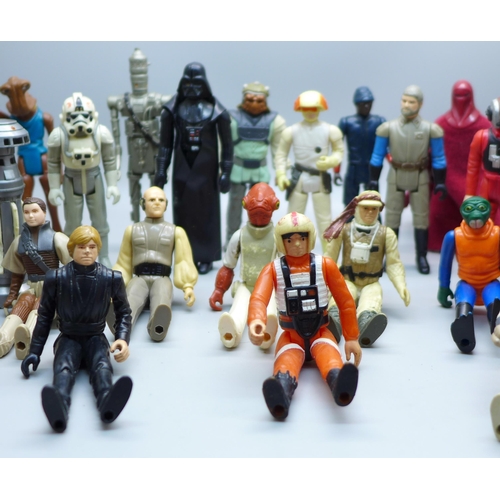 801 - Thirty-three Kenner Star Wars figures