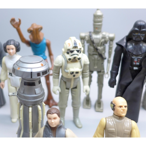 801 - Thirty-three Kenner Star Wars figures