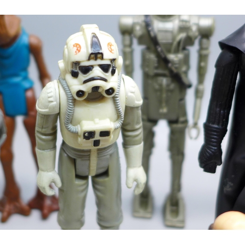 801 - Thirty-three Kenner Star Wars figures