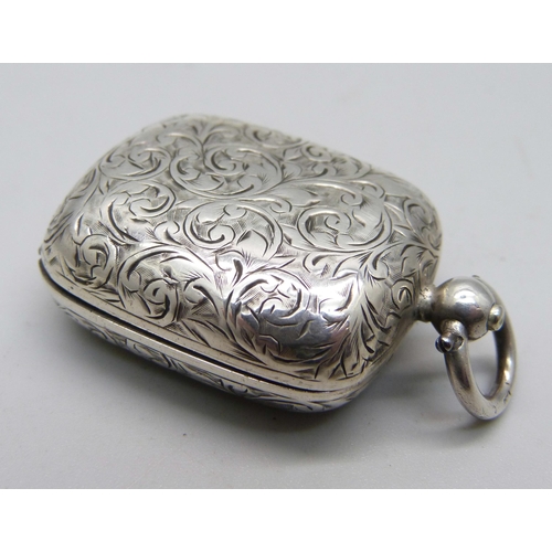 825 - An engraved silver sovereign case, Birmingham 1904