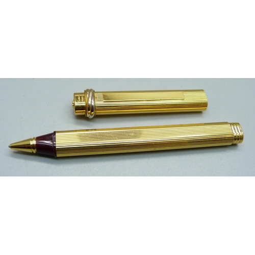 828 - A Must de Cartier ballpoint pen, boxed