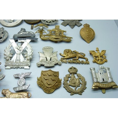 841 - British Army regimental cap badges