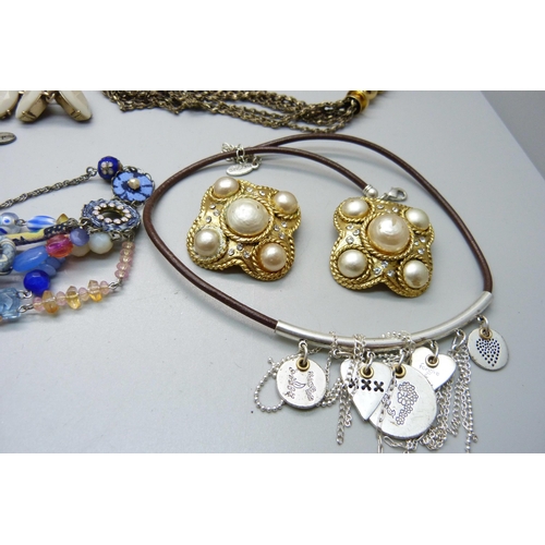 858 - Designer jewellery including Lance Paris, Hultquist, etc.