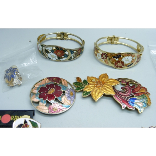 863 - A collection of gold tone and enamel jewellery and two pill boxes