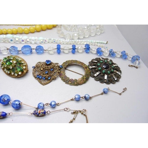 873 - Costume jewellery