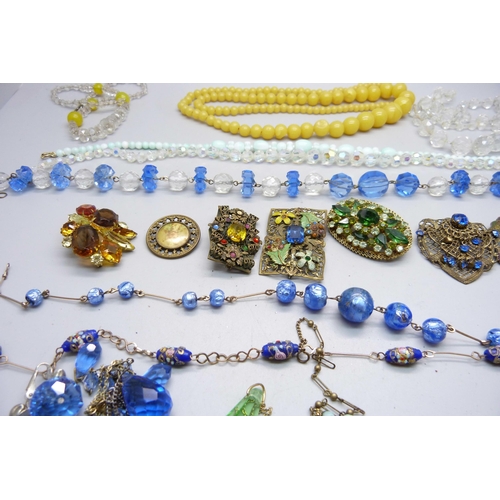 873 - Costume jewellery