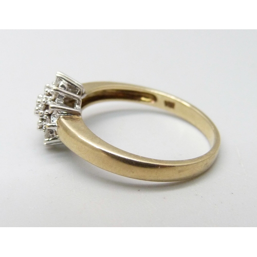 886 - A 9ct gold and diamond ring, 2.6g, P