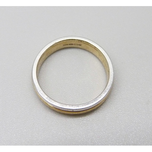 944 - A 9ct two colour gold wedding ring, 3.6g, L/M