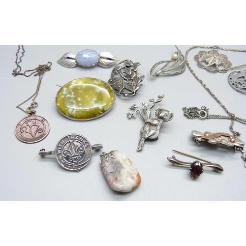 964 - Silver jewellery