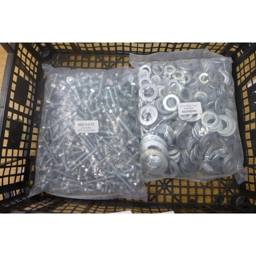 2093 - 4kg of hex bolts and 4kg of washers * This lot is subject to VAT