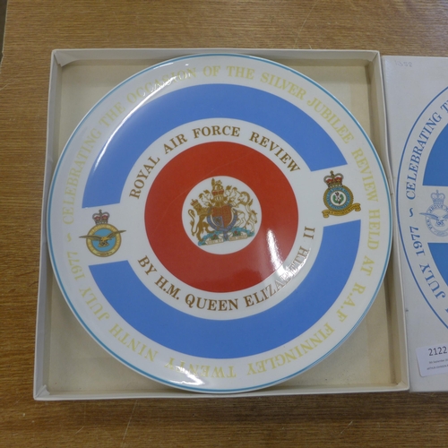 2122 - A Royal Air Force commemorative plate