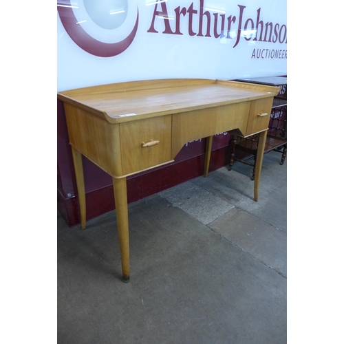 12 - A Vesper birch desk