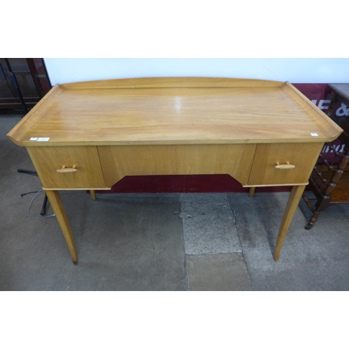 12 - A Vesper birch desk