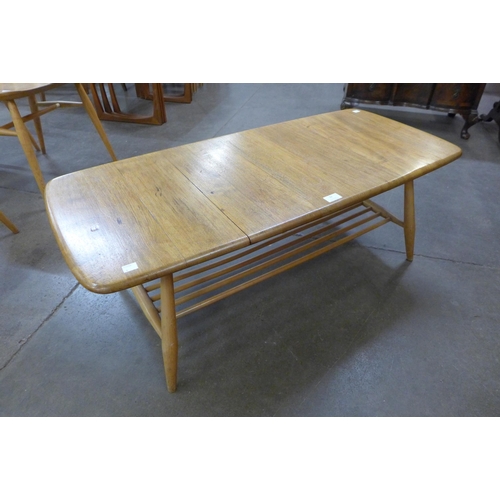 22 - An Ercol Blonde elm and beech Windsor coffee table