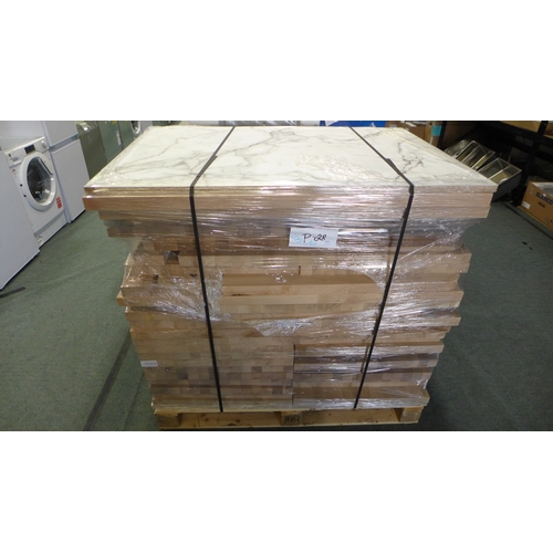 3045 - Pallet of Solid Oak Off-Cuts * This lot is subject to vat