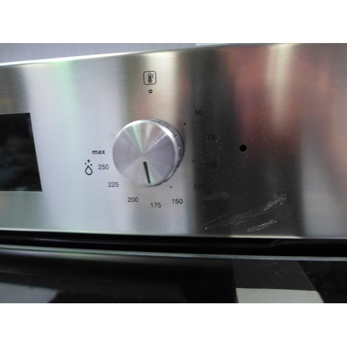 3051 - Viceroy Stainless Steel Single Oven with Eco Steam (Model No: WROV60SS) (H595XW595XD547) * This lot ... 